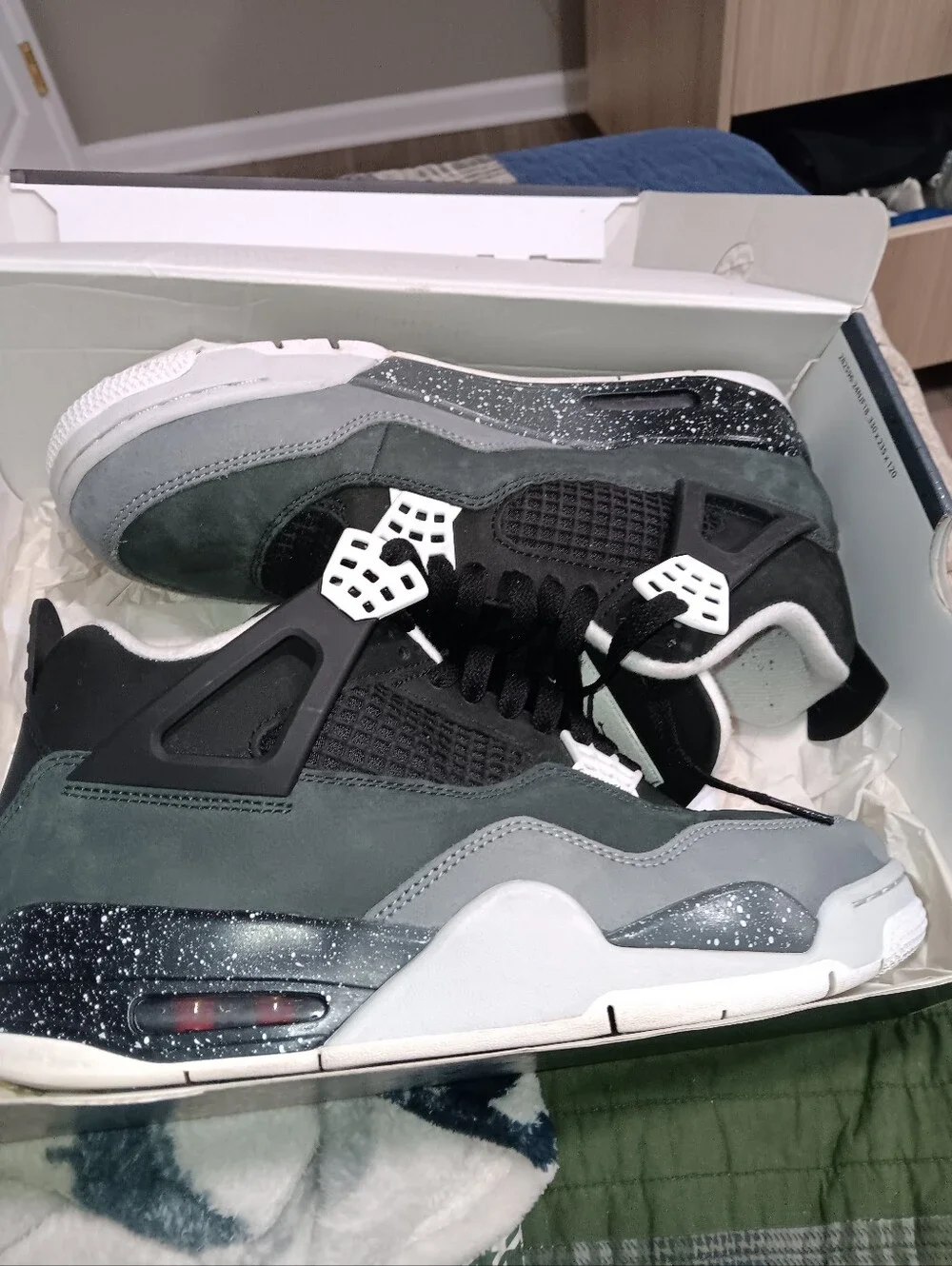 Air Jordan 4 Fear